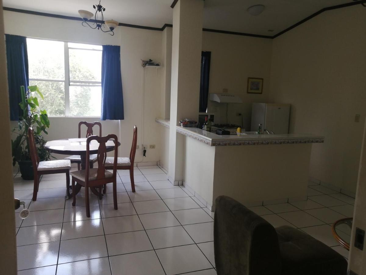 Hotel Villa Serena San Benito San Salvador Eksteriør billede